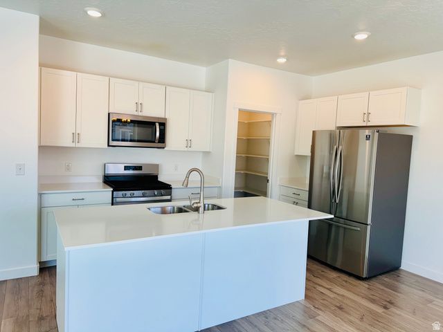 3875 W COLD POND AVE, Lehi, UT 84043