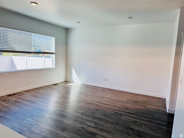 3875 W COLD POND AVE, Lehi, UT 84043