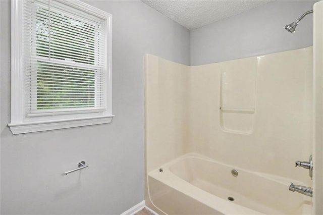 72 Amber Way, Dallas, GA 30157