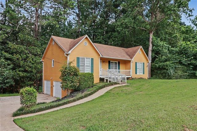 72 Amber Way, Dallas, GA 30157