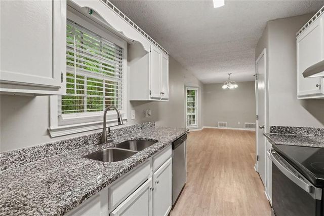 72 Amber Way, Dallas, GA 30157