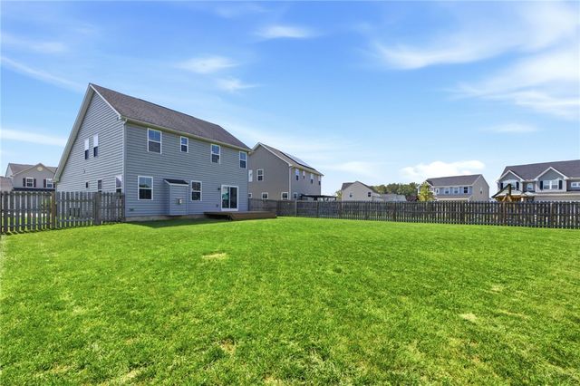 1095 Baywood Drive, Fairborn, OH 45324