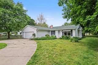 13991 15 Mile Road, Marshall, MI 49068
