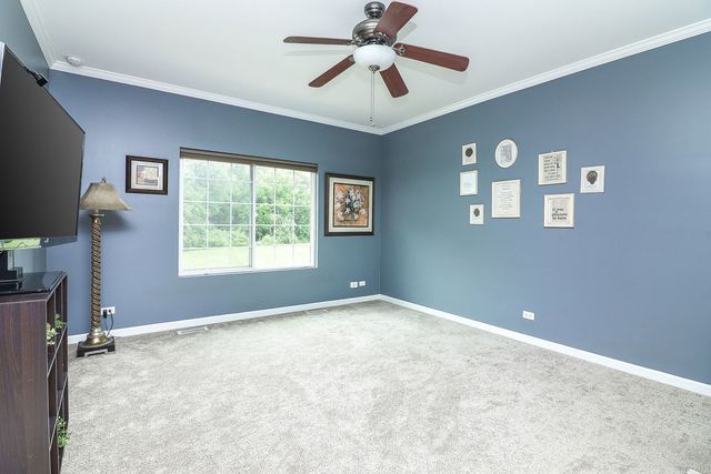 1741 Fredericksburg Lane, Aurora, IL 60503