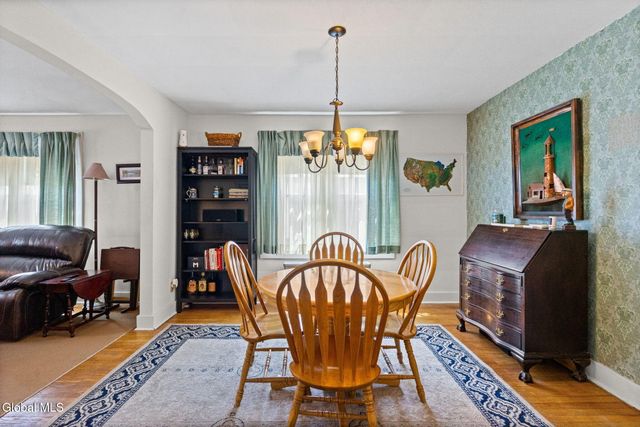 222 Edward Street, Schenectady, NY 12304