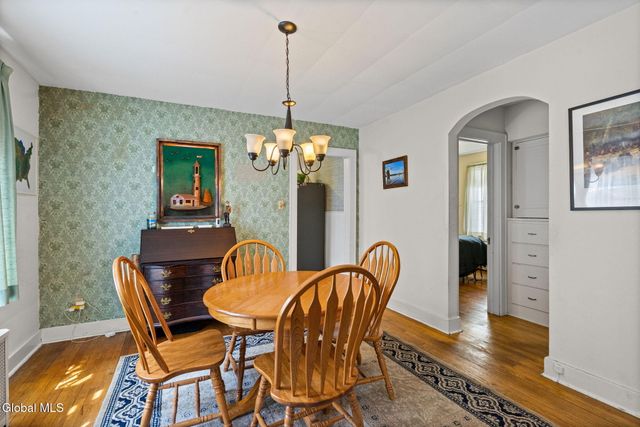222 Edward Street, Schenectady, NY 12304
