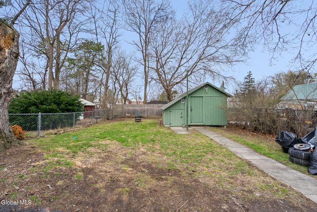 222 Edward Street, Schenectady, NY 12304