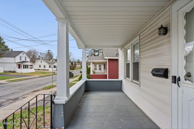 222 Edward Street, Schenectady, NY 12304