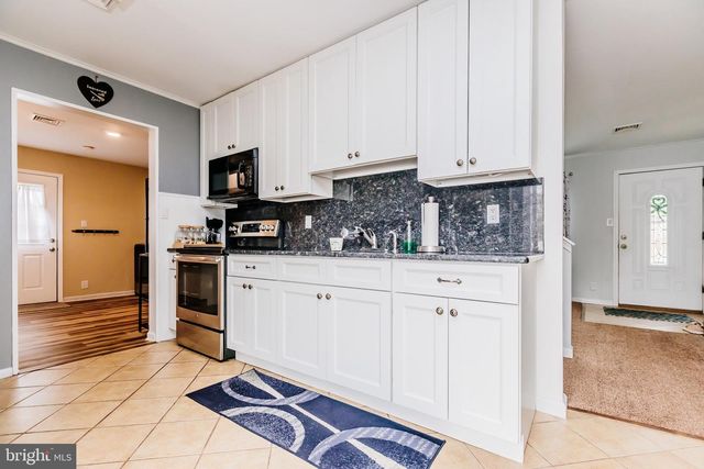 630 BEAUMONT RD, Fairless Hills, PA 19030