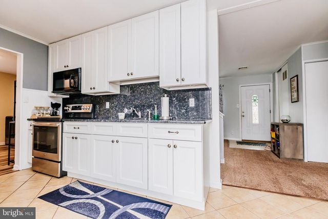 630 BEAUMONT RD, Fairless Hills, PA 19030