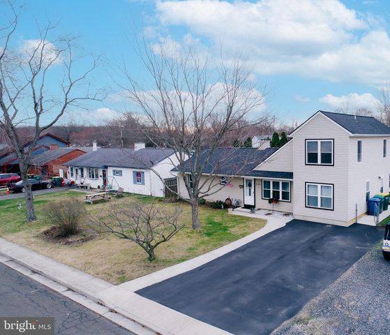 630 BEAUMONT RD, Fairless Hills, PA 19030