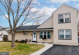 630 BEAUMONT RD, Fairless Hills, PA 19030