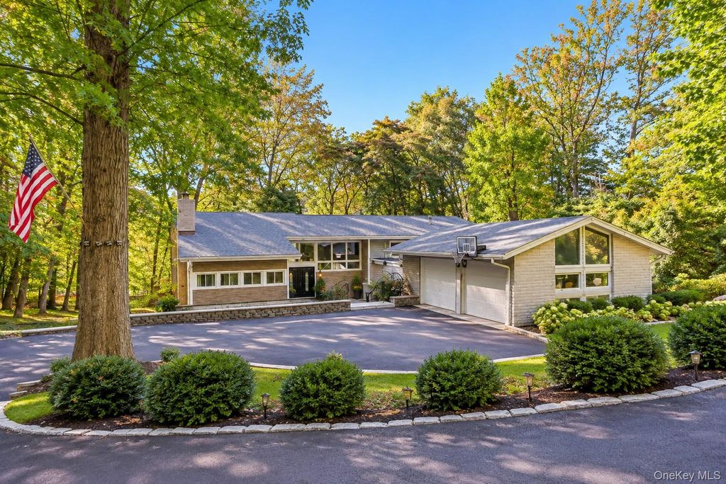 498 Winding Road N, Ardsley, NY 10502 — photo 2