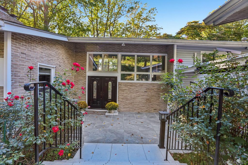 498 Winding Road N, Ardsley, NY 10502 — photo 4