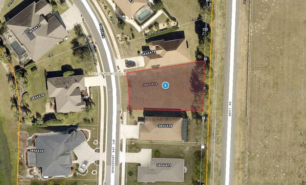 8062 BRIDGEPORT BAY CIRCLE, Mount Dora, FL 32757