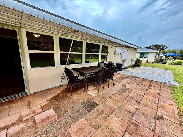 916 Savannas Point Drive B, Fort Pierce, FL 34982