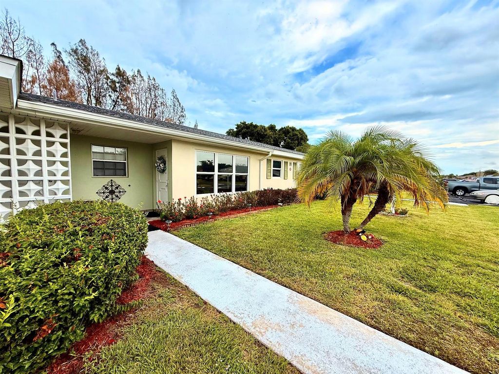 916 Savannas Point Drive B, Fort Pierce, FL 34982