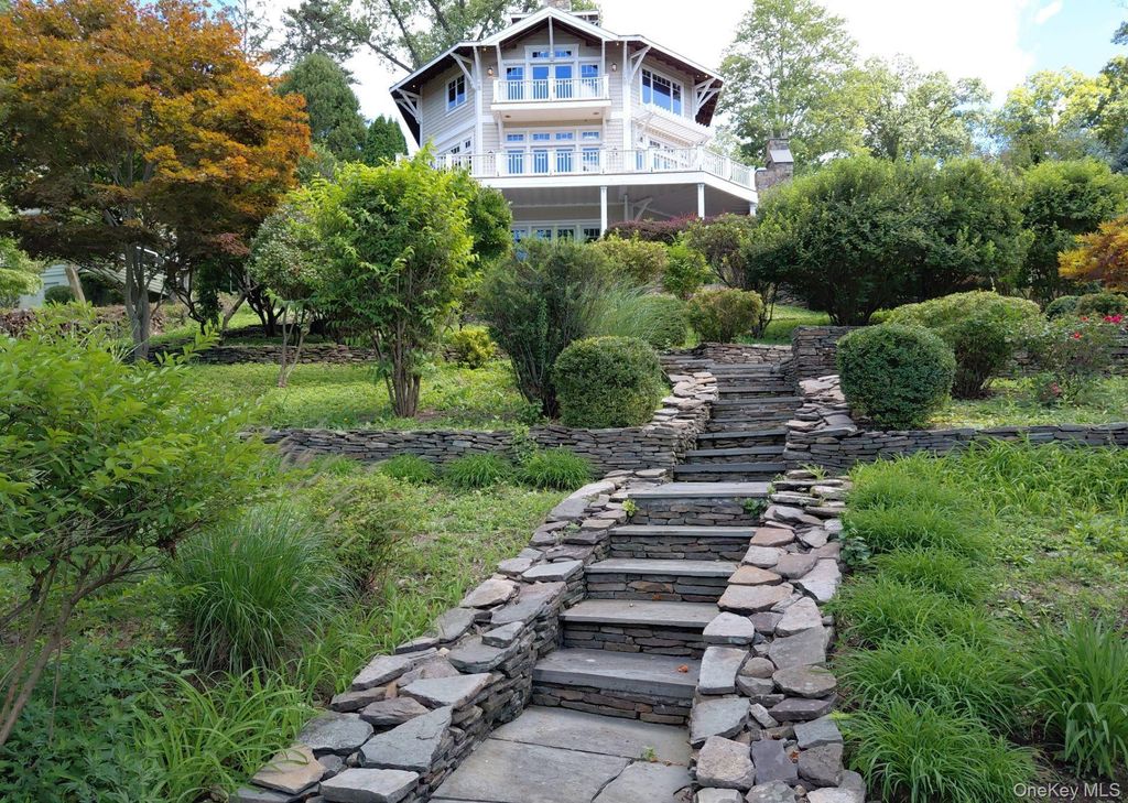 33 Truesdale Lake Drive, South Salem, NY 10590 — exterior