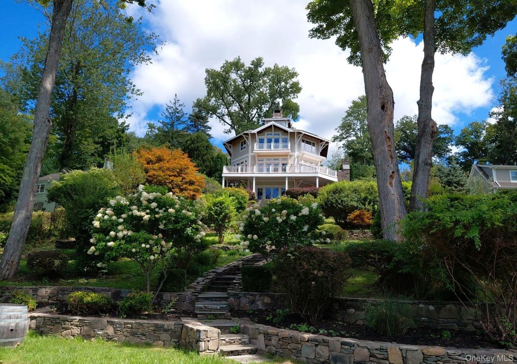 33 Truesdale Lake Drive, South Salem, NY 10590 — photo 2