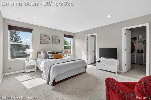 33137 Fuhrmann Drive, Sterling Heights, MI 48310