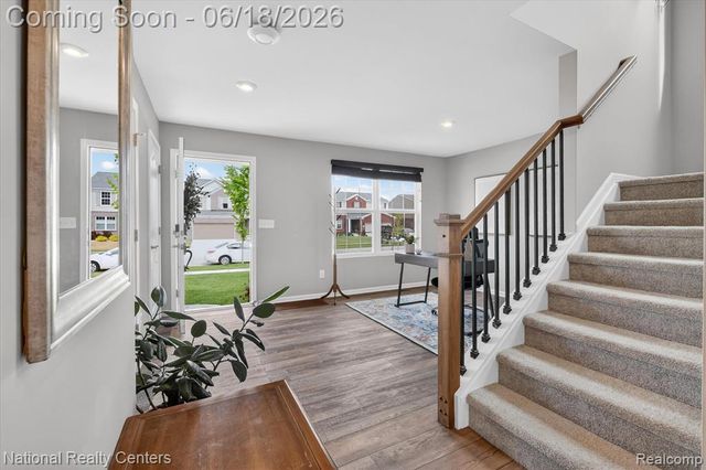 33137 Fuhrmann Drive, Sterling Heights, MI 48310