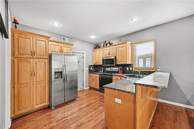 823 NE 102nd Street, Kansas City, MO 64155