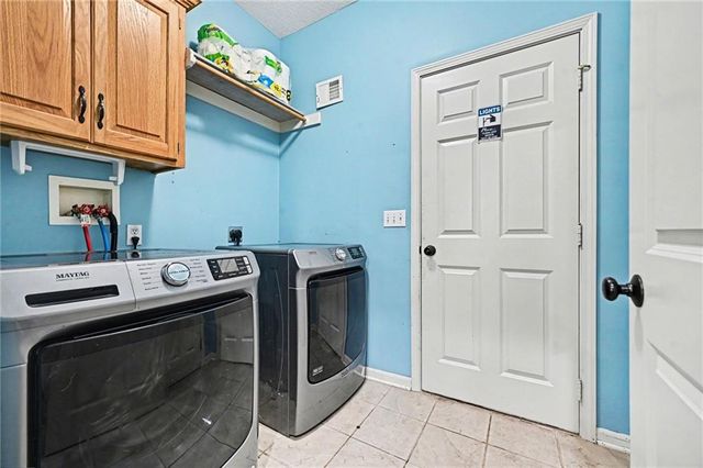 823 NE 102nd Street, Kansas City, MO 64155