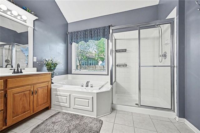 823 NE 102nd Street, Kansas City, MO 64155