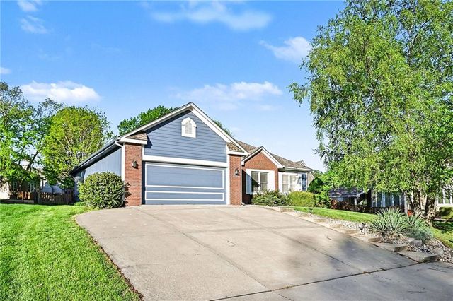 823 NE 102nd Street, Kansas City, MO 64155