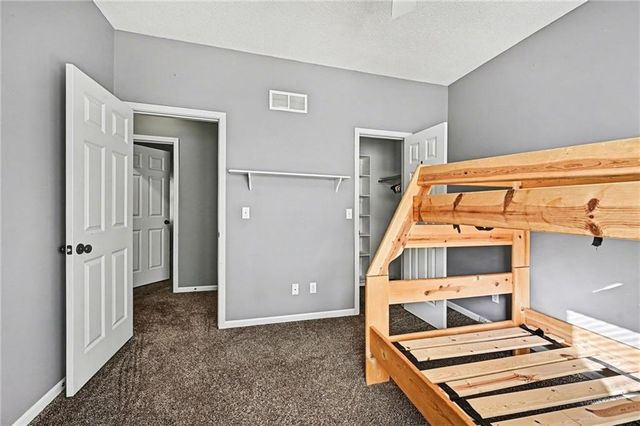 823 NE 102nd Street, Kansas City, MO 64155