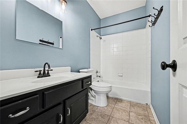 823 NE 102nd Street, Kansas City, MO 64155