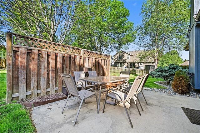 823 NE 102nd Street, Kansas City, MO 64155