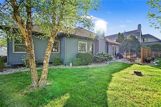 823 NE 102nd Street, Kansas City, MO 64155