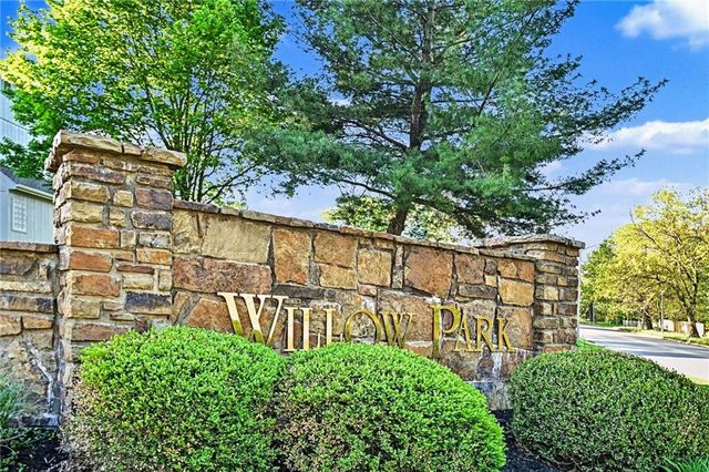 823 NE 102nd Street, Kansas City, MO 64155