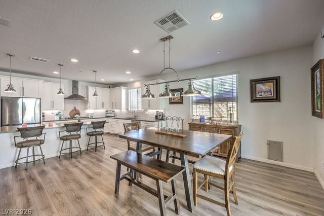 720 CADENCE VIEW Way, Henderson, NV 89011