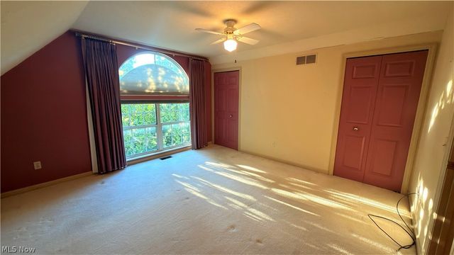 3375 Ash Lane, Cuyahoga Falls, OH 44223