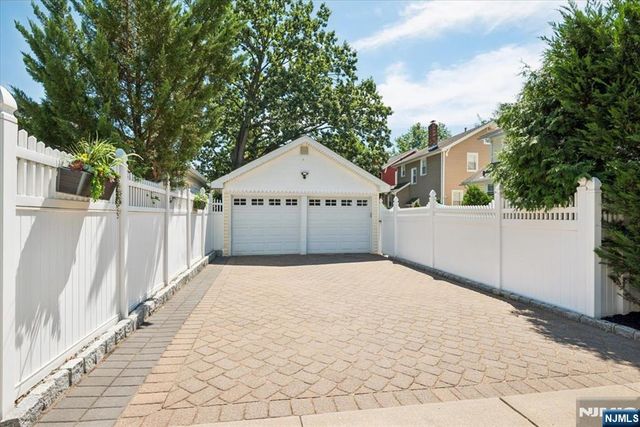 211 Walnut Avenue, Bogota, NJ 07603
