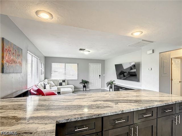 5000 SW 16th PL, Cape Coral, FL 33914