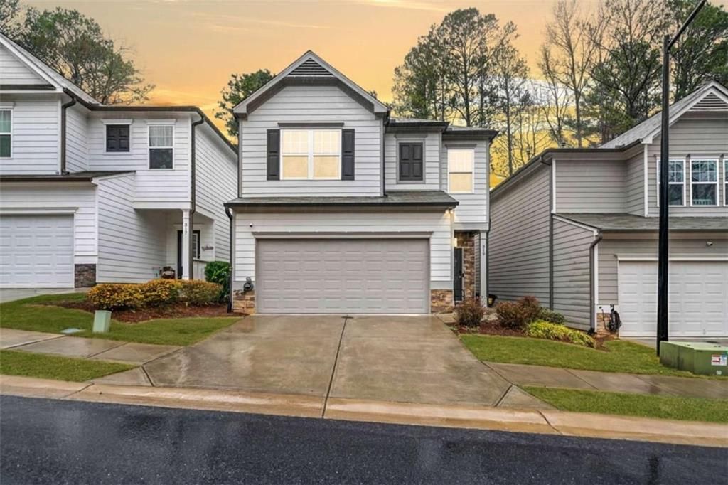 319 Pinewood Drive, Woodstock, GA 30189