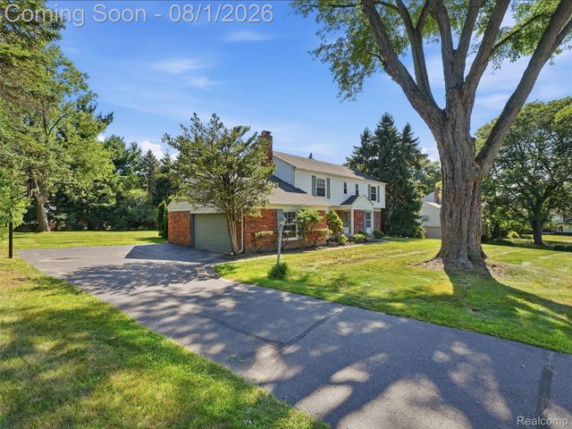 1609 Cider Mill Road, Bloomfield Hills, MI 48302