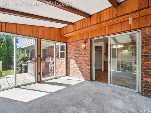 1609 Cider Mill Road, Bloomfield Hills, MI 48302