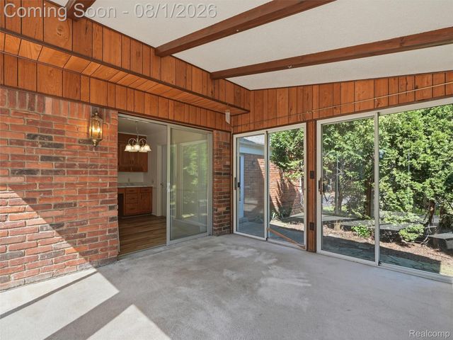 1609 Cider Mill Road, Bloomfield Hills, MI 48302