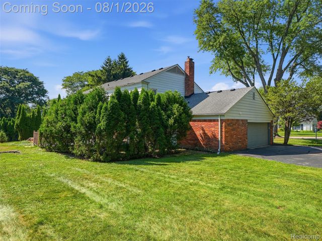 1609 Cider Mill Road, Bloomfield Hills, MI 48302