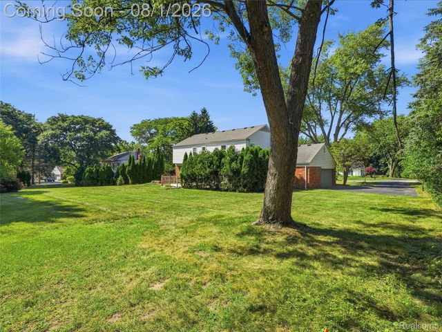 1609 Cider Mill Road, Bloomfield Hills, MI 48302