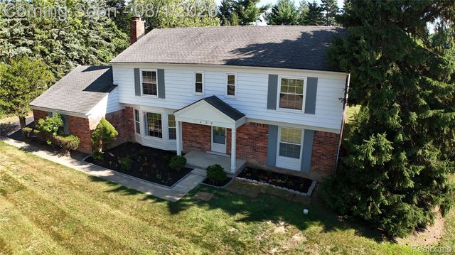 1609 Cider Mill Road, Bloomfield Hills, MI 48302
