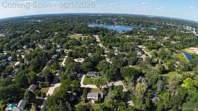 1609 Cider Mill Road, Bloomfield Hills, MI 48302