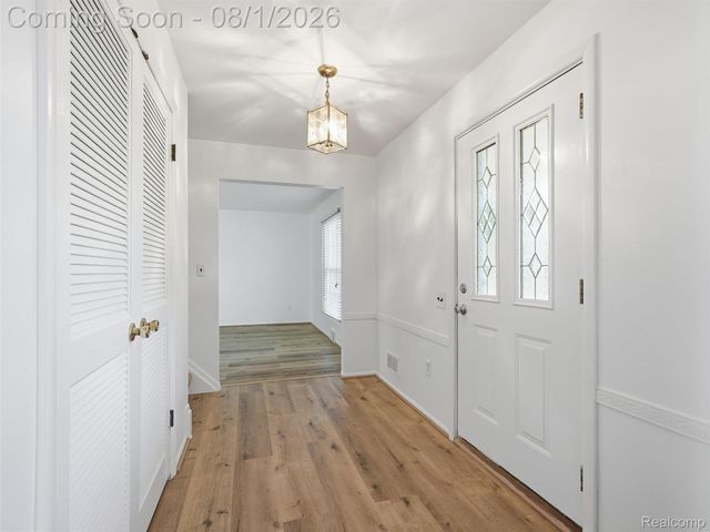 1609 Cider Mill Road, Bloomfield Hills, MI 48302