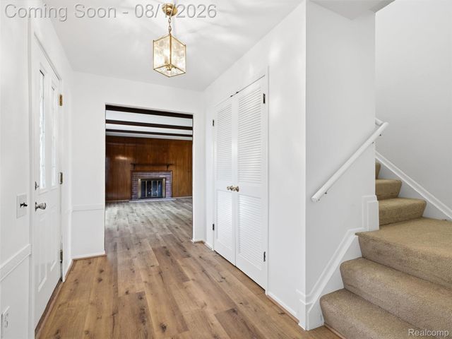 1609 Cider Mill Road, Bloomfield Hills, MI 48302