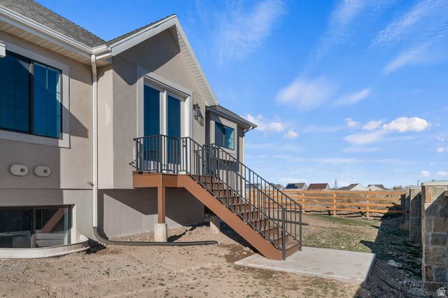 8687 S ROCK LAKE CT, West Jordan, UT 84081