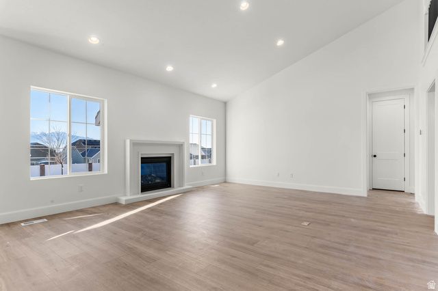 8687 S ROCK LAKE CT, West Jordan, UT 84081